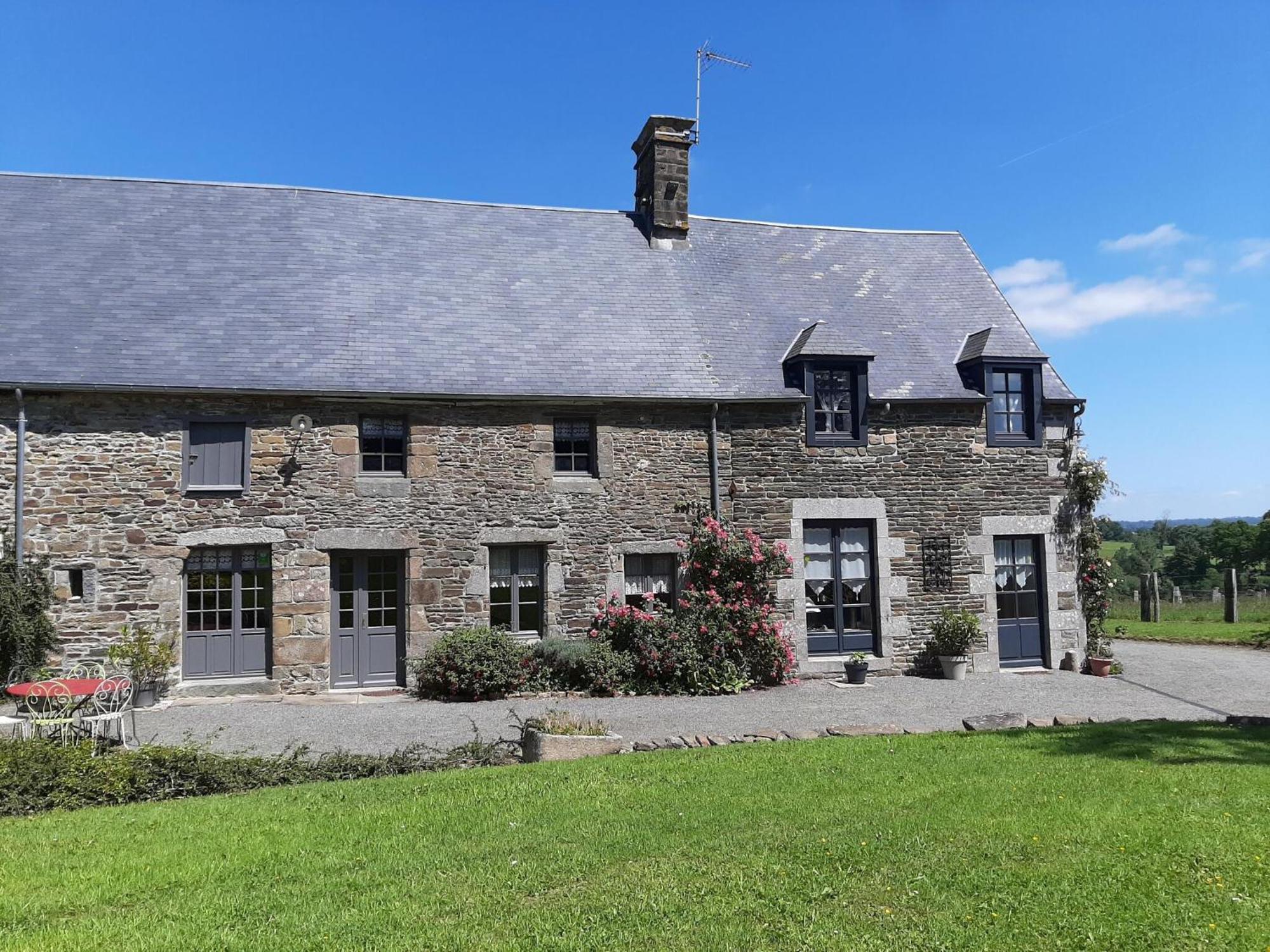 Holiday Home Close To Normandy Montaigu-les-Bois Buitenkant foto